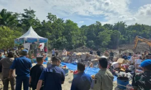 BC Dumai Musnahkan Barang Ilegal