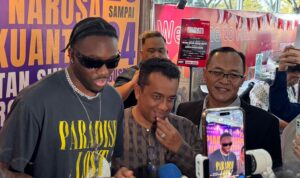 17559510821000279779